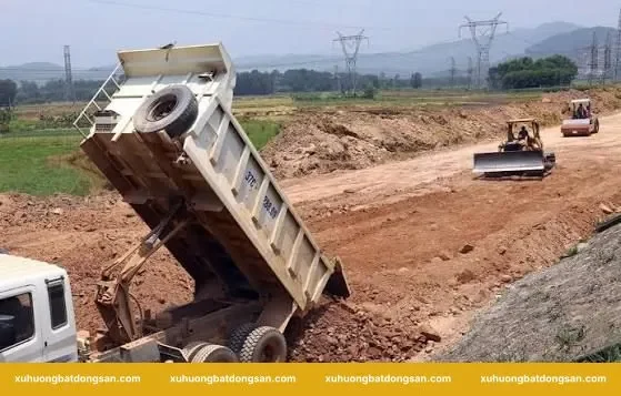 1. Khi nào người dân được bồi thường khi Nhà nước thu hồi đất?